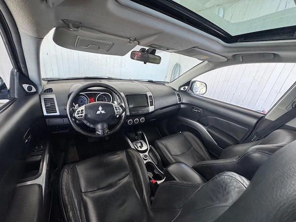 MITSUBISHI Outlander 2008 — imagine 2