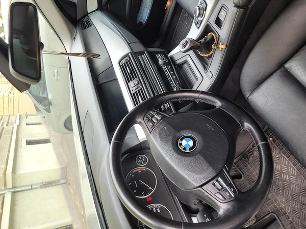BMW 5 Series 2010 — imagine 3