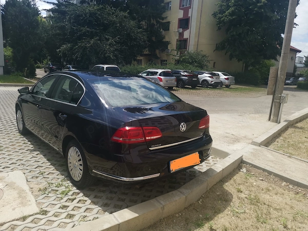 VOLKSWAGEN Passat 2010 — imagine 3