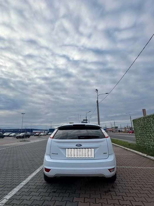 FORD Focus 2010 — imagine 2