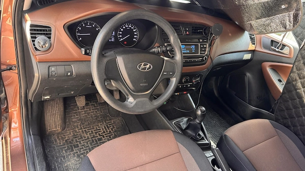 HYUNDAI i20 2018 — imagine 5