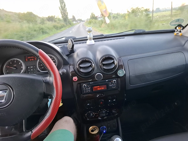 DACIA Duster 2012 — imagine 10