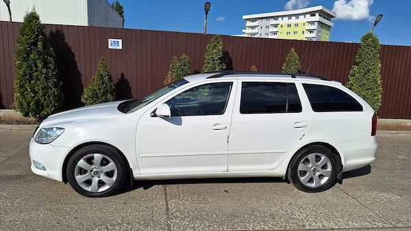 SKODA Octavia 2010 — imagine 3