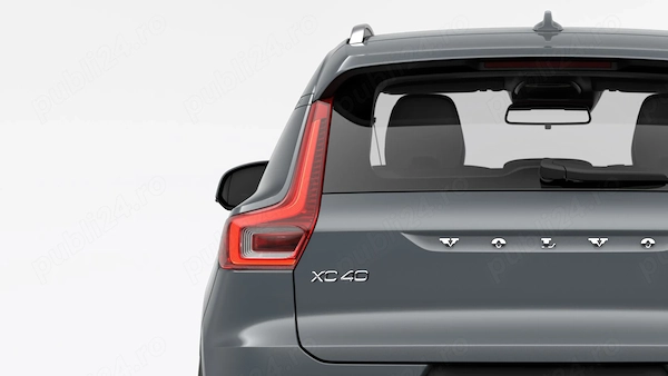 VOLVO XC40 2021 — imagine 3