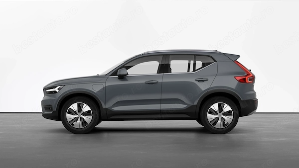 VOLVO XC40 2021 — imagine 8