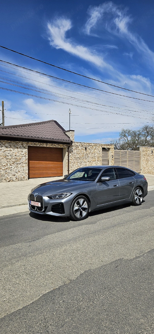 BMW i4 2024 — imagine 2