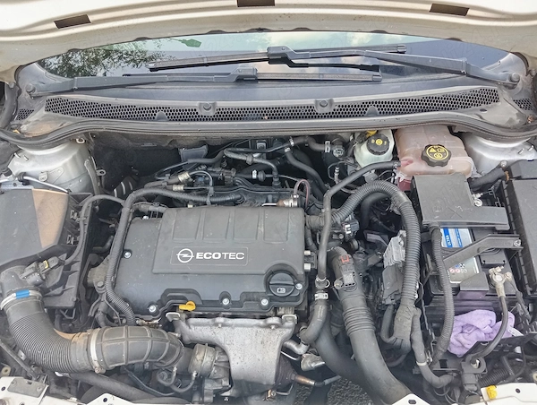 OPEL Astra 2011 — imagine 6