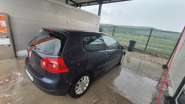 VOLKSWAGEN Golf 2005 — imagine 6