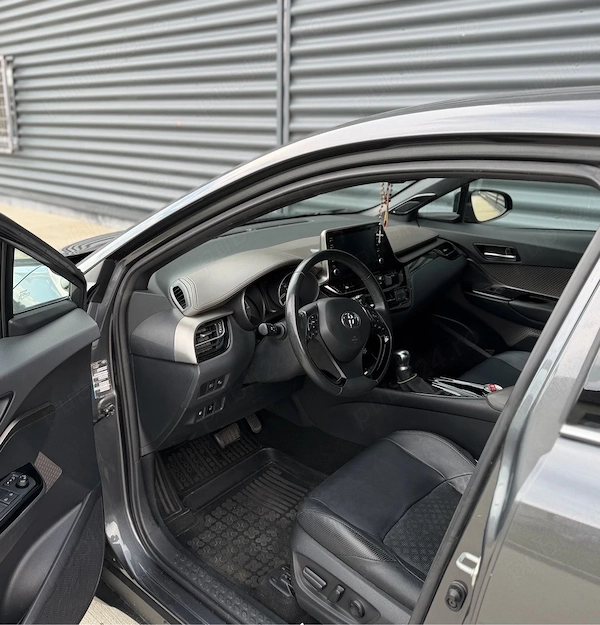 TOYOTA C-HR 2020 — imagine 7