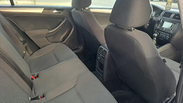VOLKSWAGEN Jetta 2012 — imagine 5