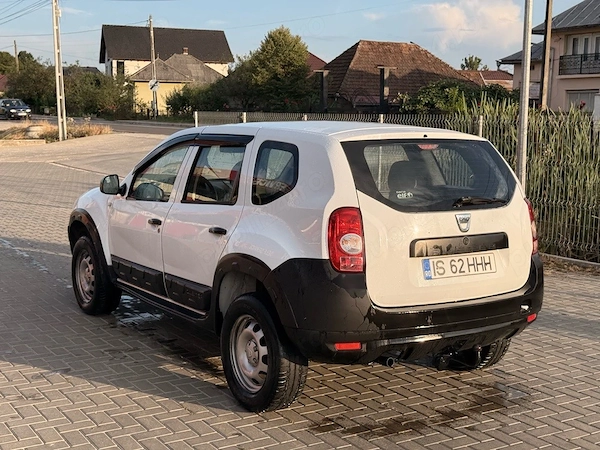 DACIA Duster 2011 — imagine 4