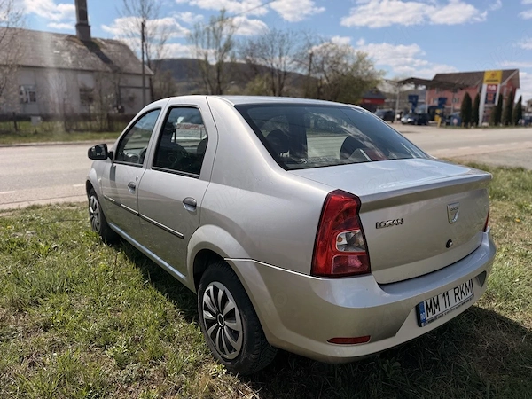 DACIA Logan 2012 — imagine 3