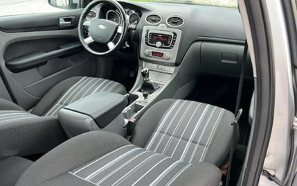FORD Focus 2009 — imagine 6