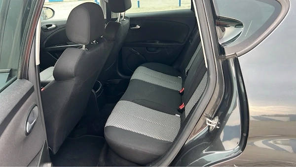 SEAT Leon 2011 — imagine 6