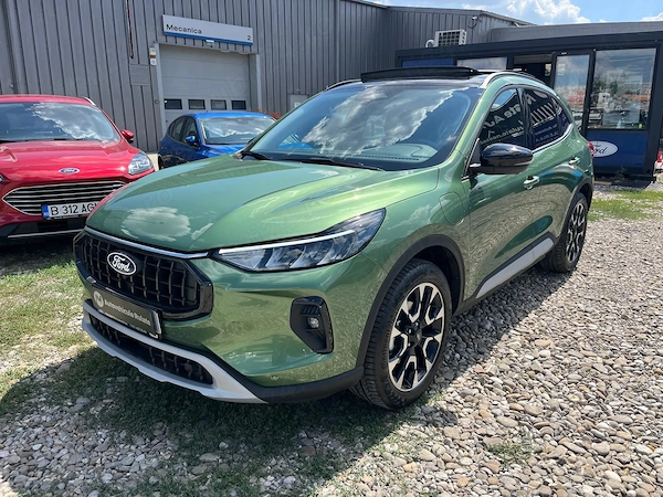 FORD Kuga 2024 — imagine 3