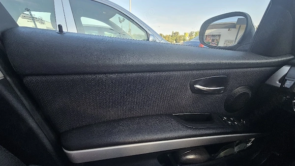BMW 3 Series 2011 — imagine 7