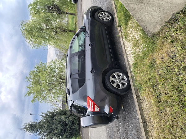 TOYOTA RAV4 2011 — imagine 4