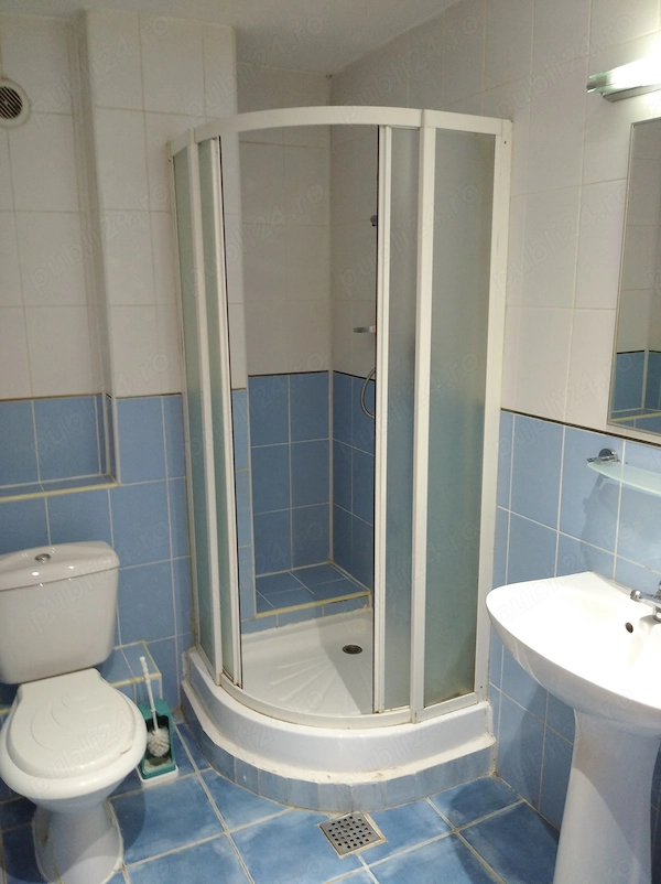 Proprietar vand apartament 3 camere, bloc nou ,zona Aradului — fotografia 3