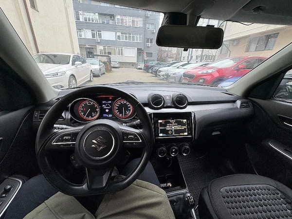SUZUKI Swift 2020 — imagine 4