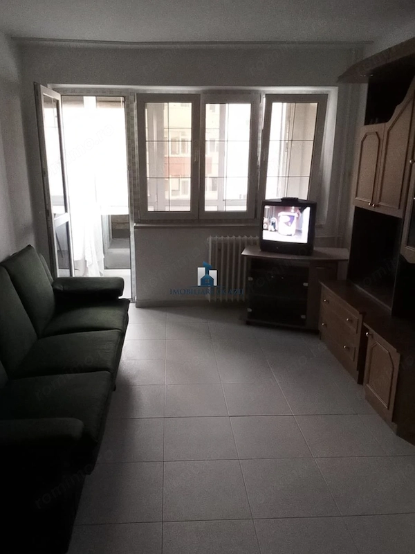 Vanzare Apartament 2 Camere Semidecomandat Bd.Alexandru Obregia — fotografia 1