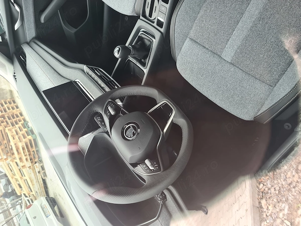 SKODA Octavia 2024 — imagine 5