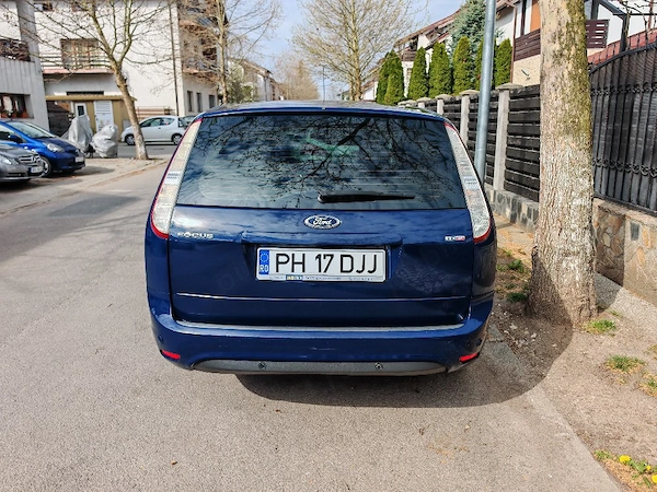 FORD Focus 2011 — imagine 2