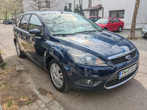 FORD Focus 2011 — imagine 4