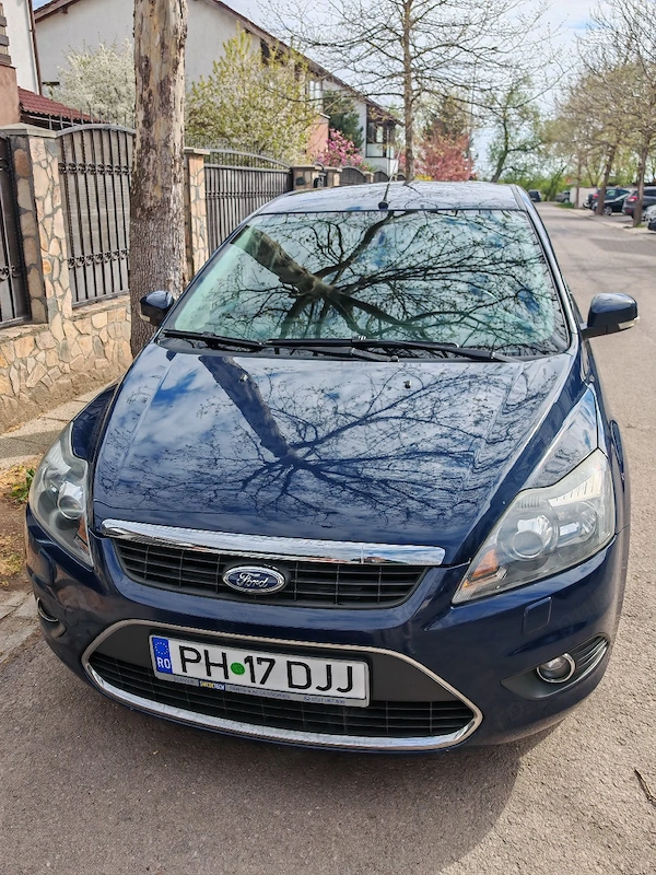 FORD Focus 2011 — imagine 5