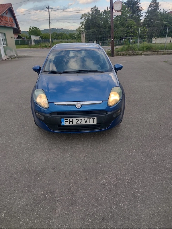Vand Fiat Punto Evo,an 2010,euro 5,motor 1.3 diesel,proprietar in acte,192.000km