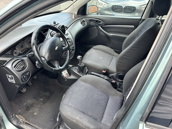 FORD Focus 1999 — imagine 5