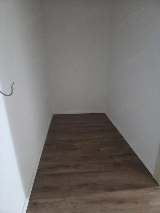 Apartament 3 camere et.1 pe str. Balcescu — fotografia 3