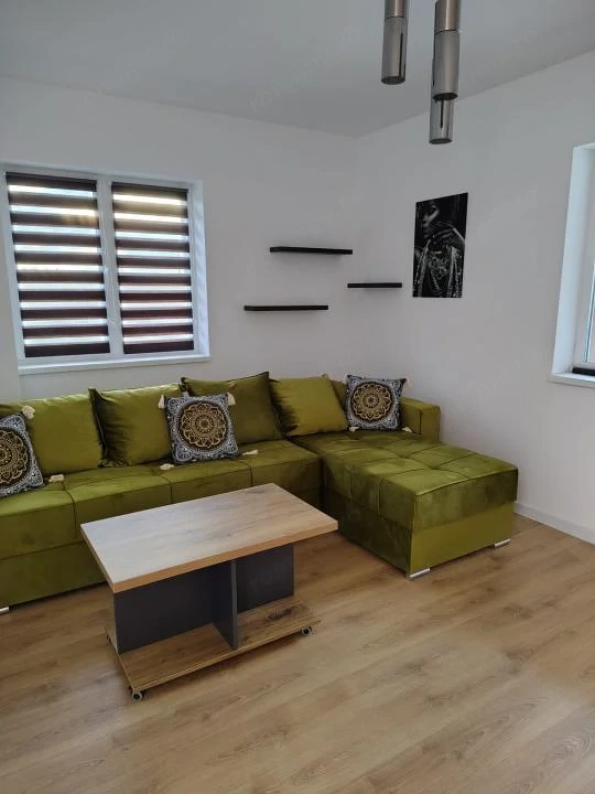Apartament 3 camere moderne zona Calea Surii Mici — fotografia 1