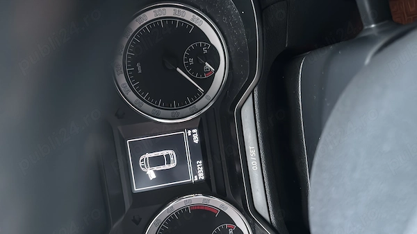 SKODA Octavia 2017 — imagine 3