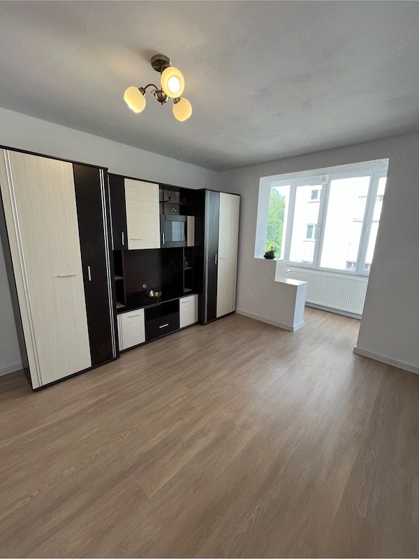 Apartament de vânzare — fotografia 3