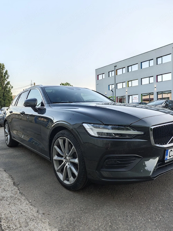 Volvo V60, T4, benzina, 190cp 2020, inmatriculat