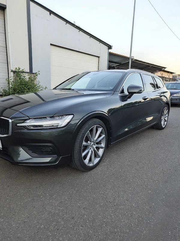 VOLVO V60 2020 — imagine 2