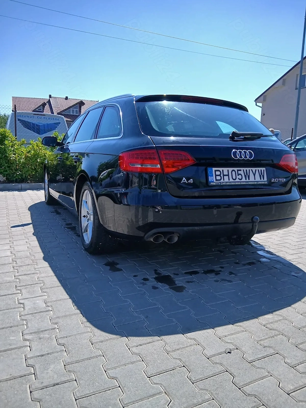 AUDI A4 2010 — imagine 2