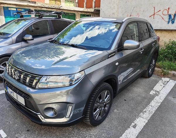 suzuki vitara hybrid