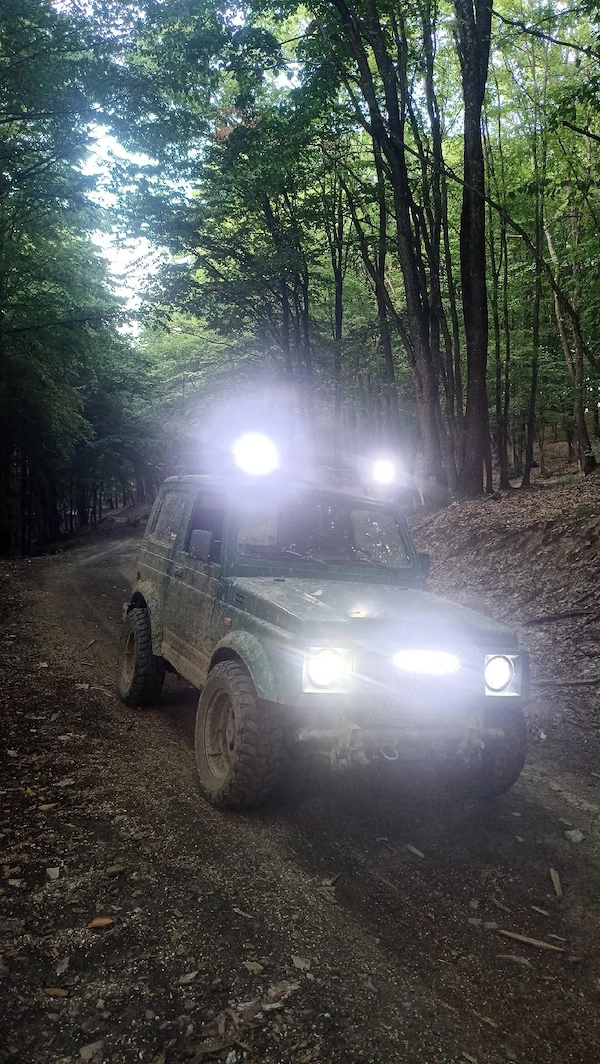 De vânzare suzuki samurai 1.3 benzină carburație