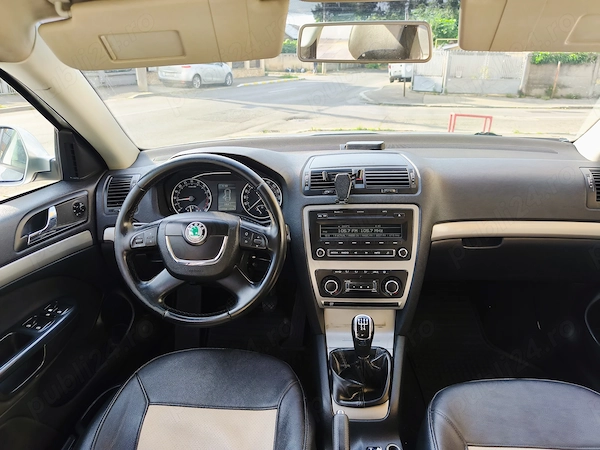 SKODA Octavia 2012 — imagine 6