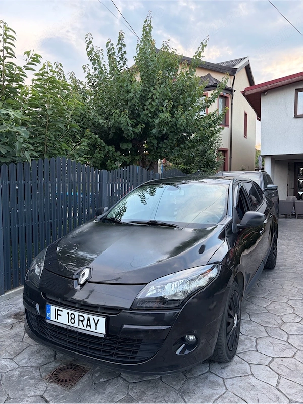 RENAULT Megane