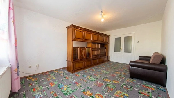 Apartament cu 2 camere de închiriat în Micălaca, zona 300 — fotografia 3