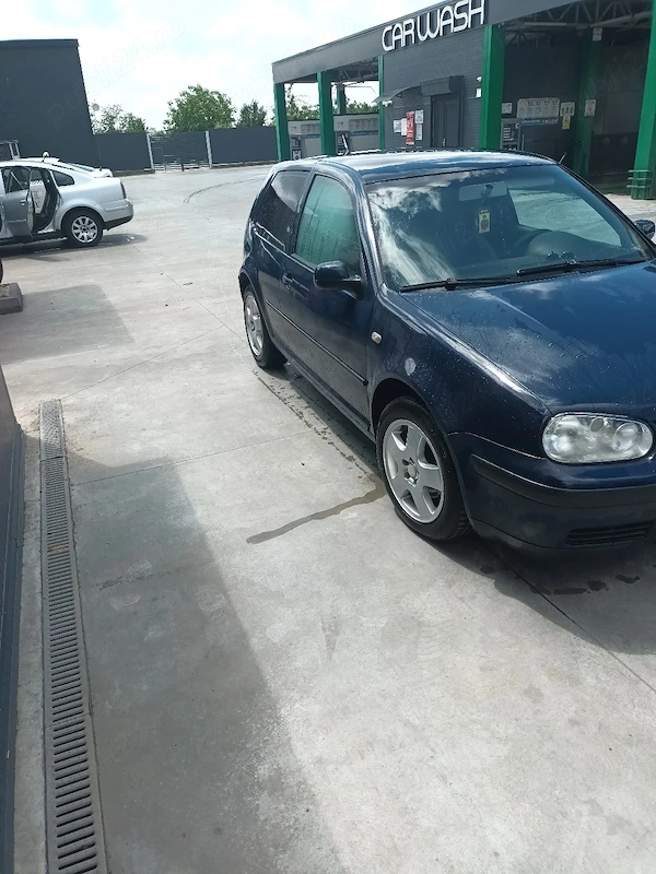 VOLKSWAGEN Golf 2003 — imagine 4