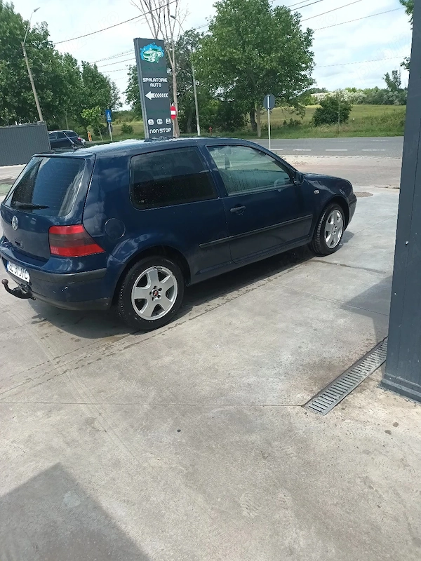 VOLKSWAGEN Golf 2003 — imagine 3