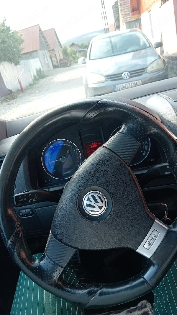 VOLKSWAGEN Golf 2006 — imagine 9