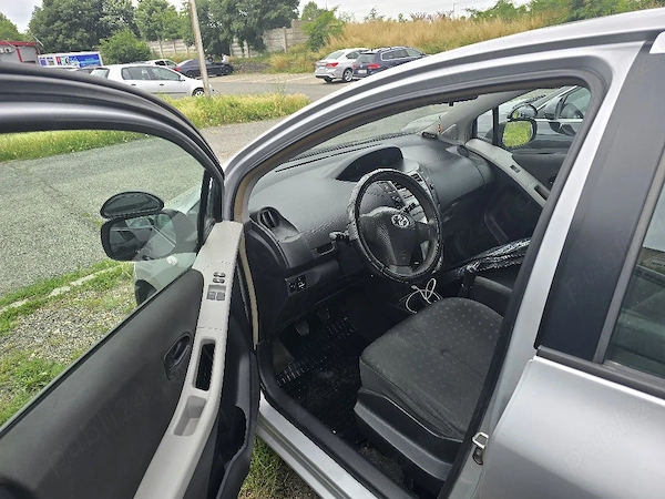 TOYOTA Yaris 2007 — imagine 3