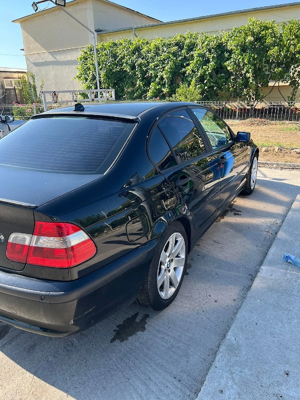 BMW 3 Series 2004 — imagine 5