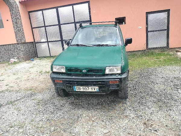 NISSAN Terrano