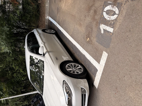BMW 5 Series 2012 — imagine 2