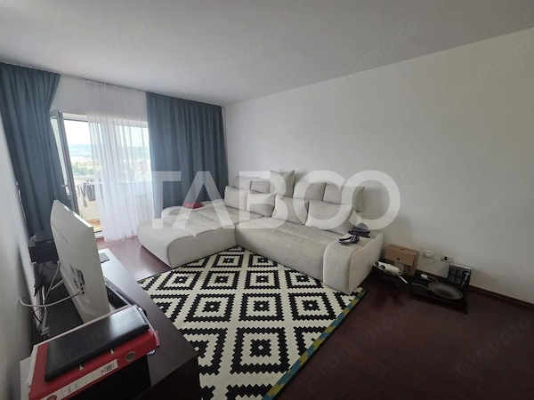 Apartament 3 camere decomnadat de vanzare 72 mp balcon 7 mp — fotografia 1